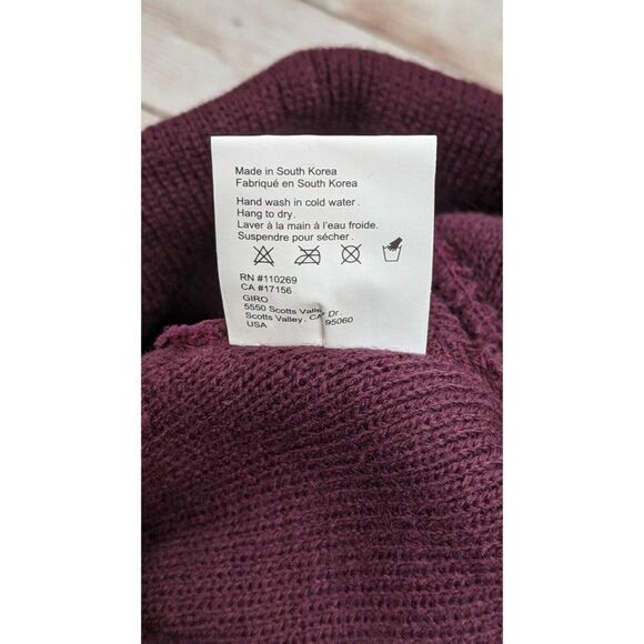 Giro Mens Womens Unisex One Size Burgundy Knit Beanie Hat Pom Pom Soft - Picture 4 of 4